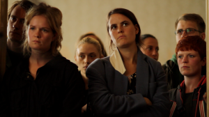 Gebannte und freudige Stimmung beim Konzert im Hugenottenhaus im Kunstwerk von Theaster Gates