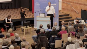 Als Service für Gehörlose gibt es auch diesen Monat wieder eine Gehörlosenfassung hier im Kanal Als Service für Gehörlose steht auch diesen Monat wieder eine Gehörlosenfassung hier im Kanal