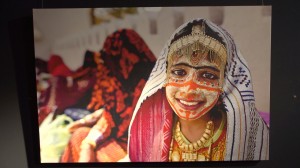 In der Ausstellung "Farben am Himmel" sind Fotografien und Malereien zu sehen In der Ausstellung "Farben am Himmel" sind Fotografien und Malereien zu sehen